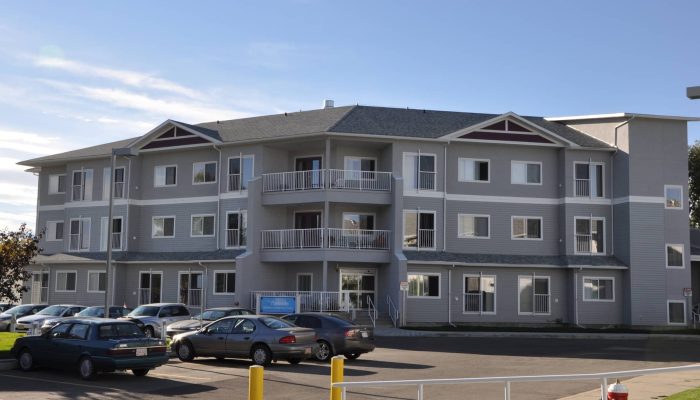 a car parked in front of a building